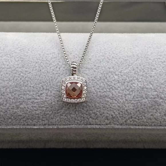 David Yurmanpendant necklace in sterlingsilverwithmoganandpaving stone diamonds